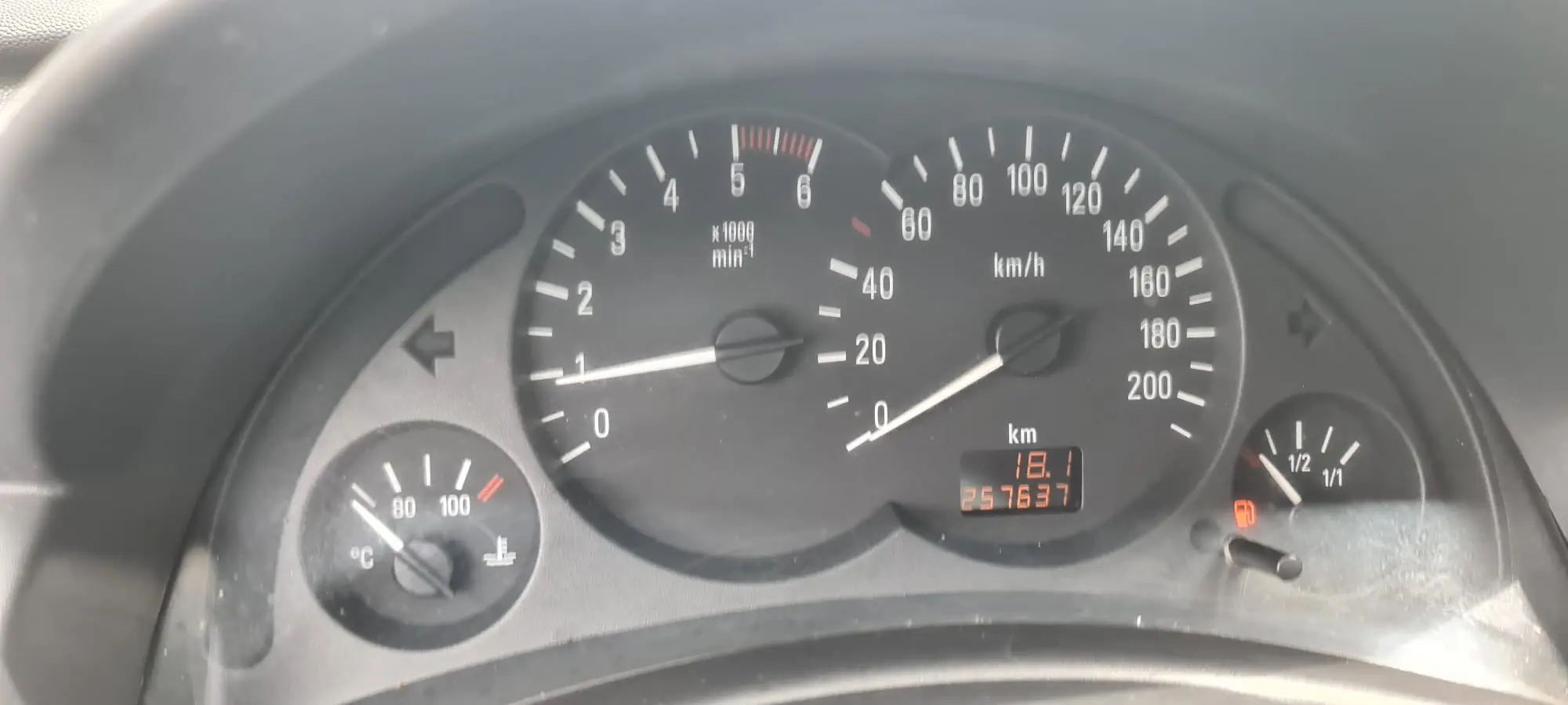 Opel Corsa C 2005 — foto 4