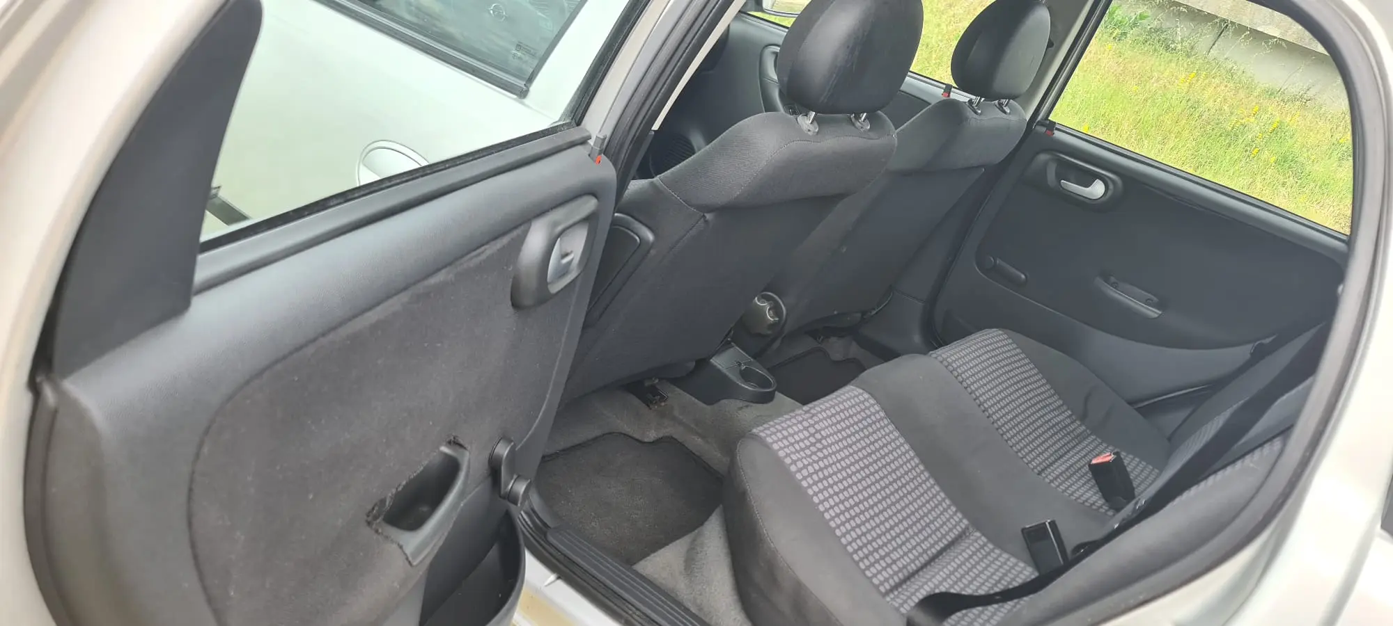 Opel Corsa C 2005 — foto 8